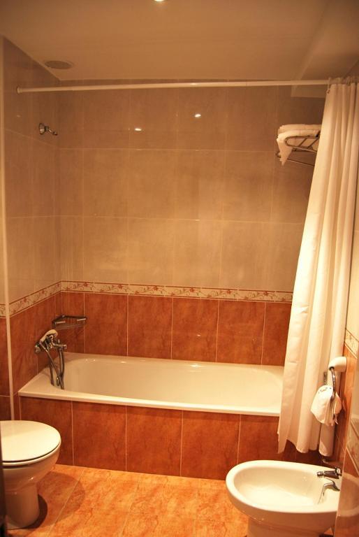 Single Room,63180859:JPEG